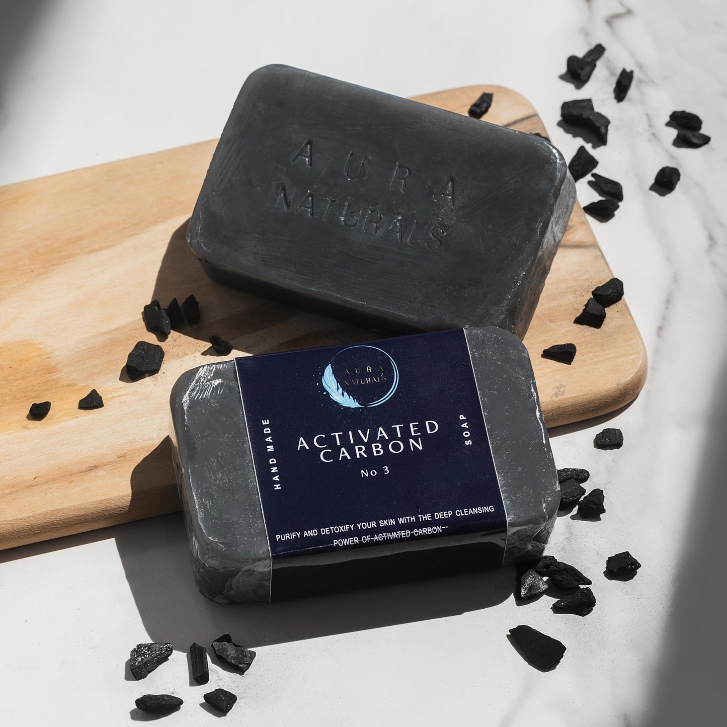 Aura Naturals Mens Soap Bar Pack of 4 - Sandalwood, Lemon, Activated Carbon & Chamomile Scented Men Soap Bar - 150g Exfoliating Soap for Men, Natural Body Soap Gift Set